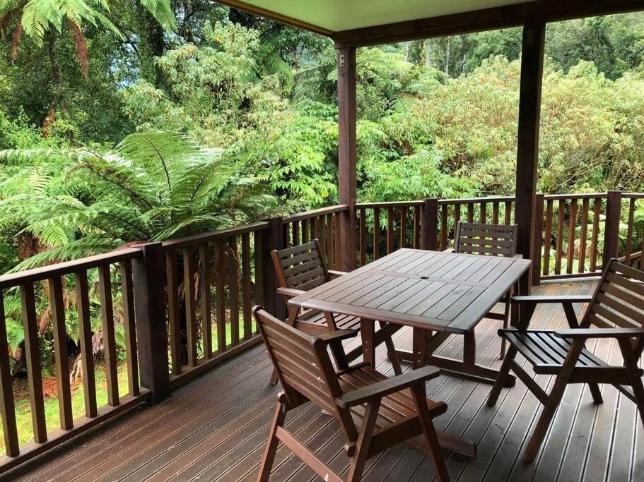 The Ferns Hideaway Villa Franz Josef Bagian luar foto